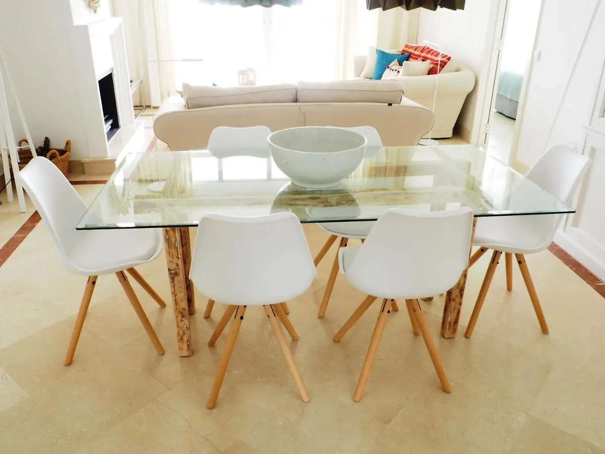Marbella Holiday & Golf Garden Apartment