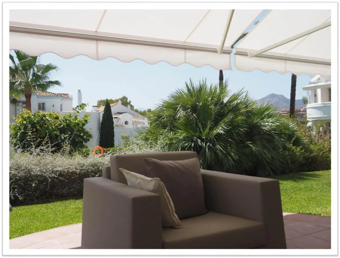 Marbella Holiday & Golf Garden Apartment