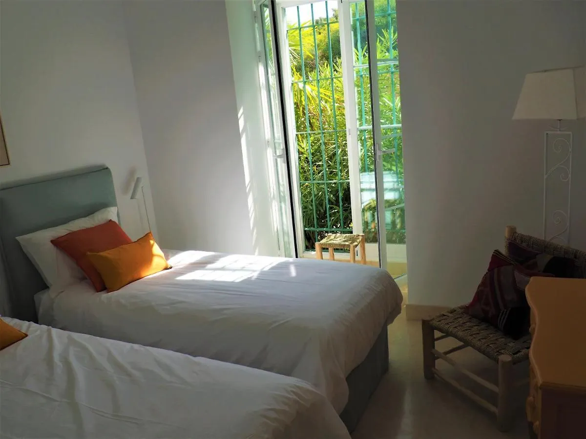 Marbella Holiday & Golf Garden Apartment